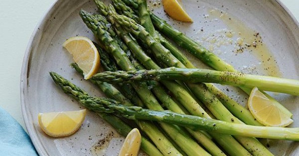 Steamed Asparagus
