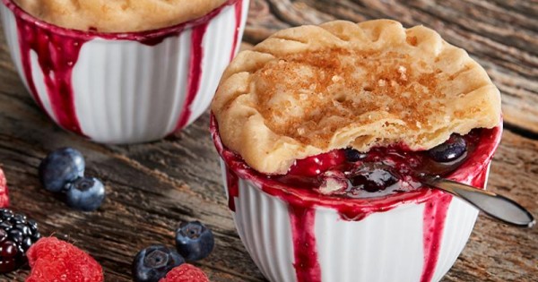 Quick Summer Berry Pie