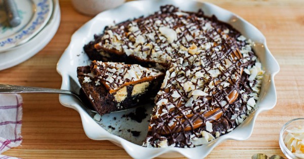 Samoa Brownie Pie
