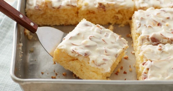 Kentucky Butter Poke Cake