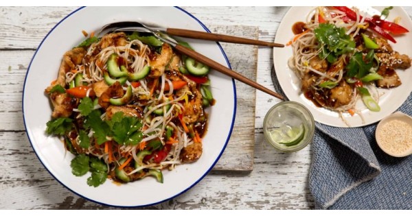 Honey Soy & Garlic Chicken Noodle Salad