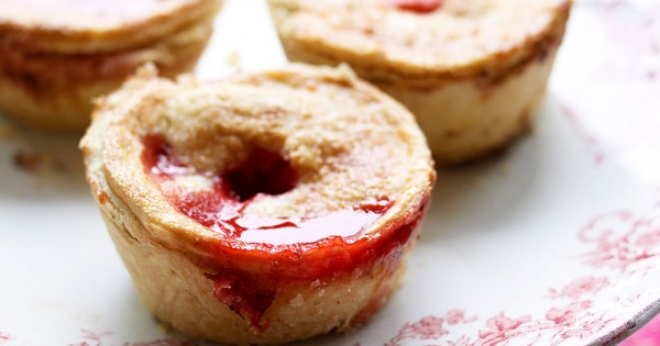 Individual Rhubarb And Strawberry Pies To Impress Your Guests