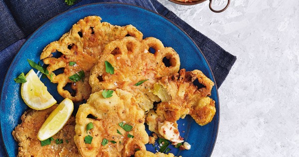 Green tomato fritters with bacon mayonnaise