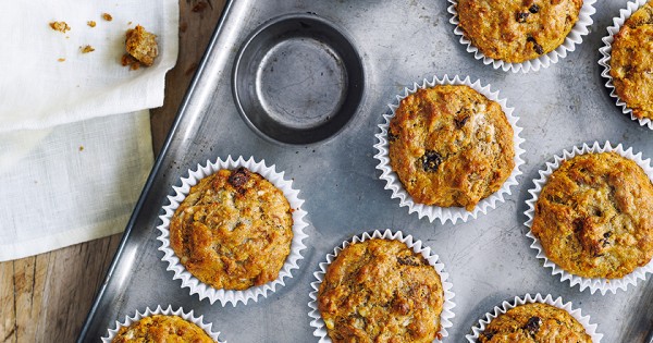 Banana, raisin and honey muffins