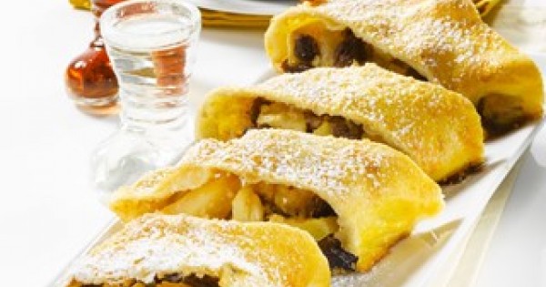 Apple strudel