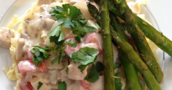 Chicken Fettuccini Alfredo