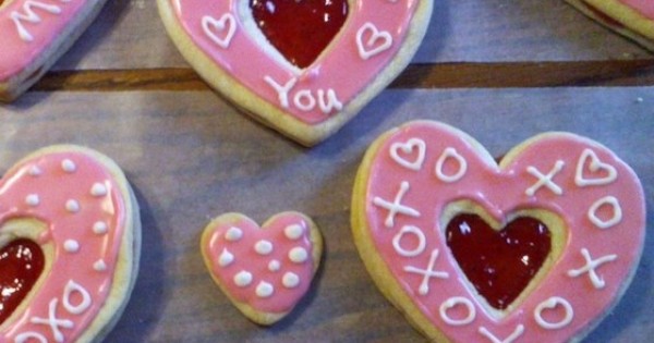 Easy Valentine Sandwich Cookies