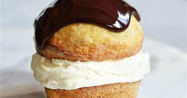 Boston Cream Pie Cupcakes