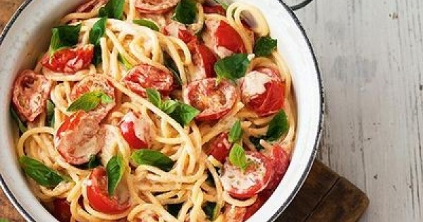 Creamy Basil and Tomato Pasta