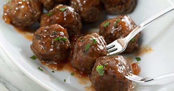 Cocktail Meatballs in Fruity Chutney Sauce