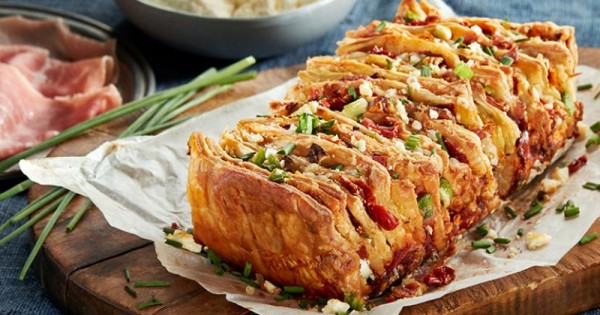 Pull Apart Prosciutto Loaf