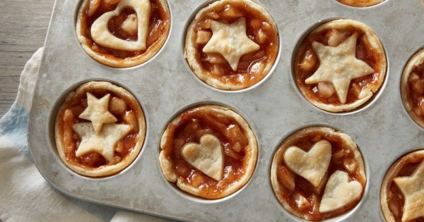 Easy Apple Pie Cups