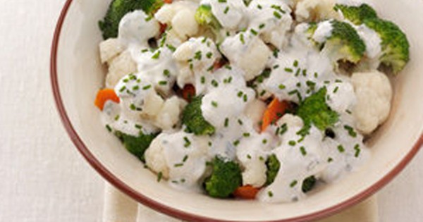 Veggies with Creamy Chive and Onion Sauce