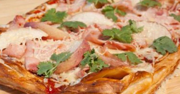 BBQ Ham And Peach Puff Pizza