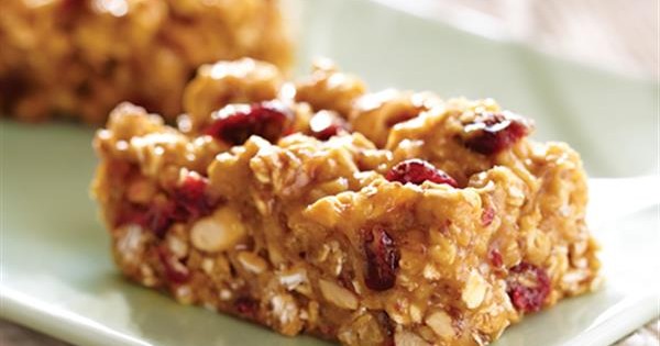 No-Bake Cashew Trail Bars