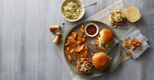 Slow Cooker Pulled Pork Sandwiches