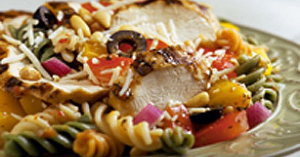 Pasta Salad with Kraft Signature Roasted Red Pepper with Parmesan Dressing