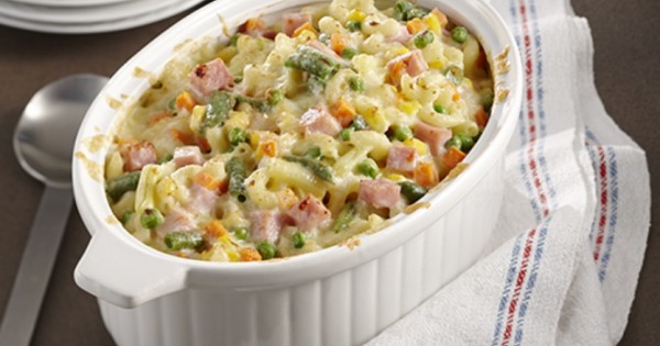 Ham and macaroni casserole