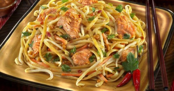 Thai Salmon Pasta
