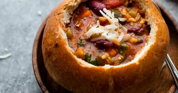 Thick & Hearty Minestrone Soup