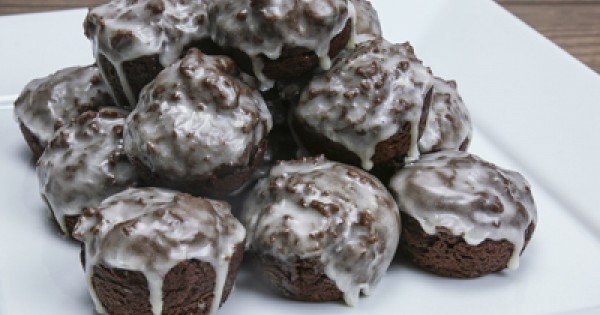 Baked Chocolate Donut Holes
