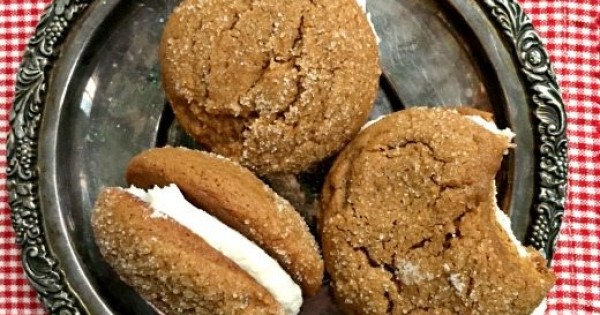 Gingerbread Whoopie Pies a Double-Decker Delight