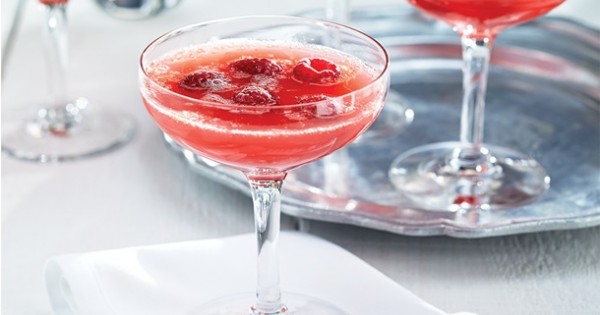 Grapefruit Raspberry Mimosa Mocktail