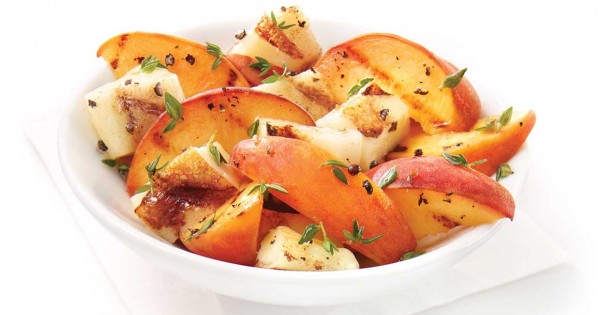 Grilled peach salad