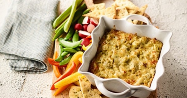 CREAMY ARTICHOKE & LEEK DIP