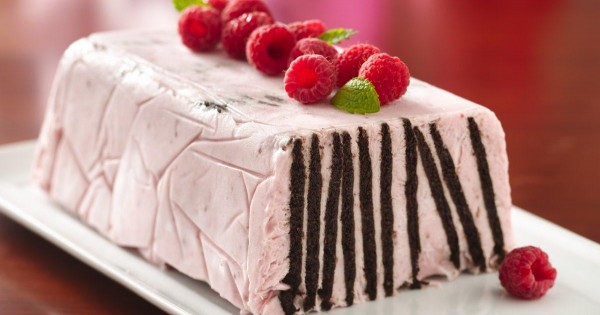 Frozen Chocolate Wafer Raspberry Torte