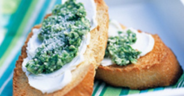Pesto Crostini