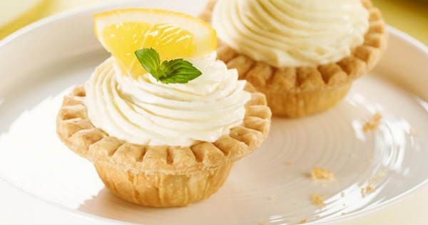 Mascarpone Lemon Cream Tarts