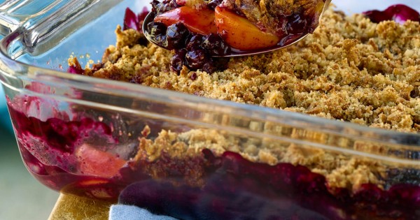 Blueberry Peach Crumble