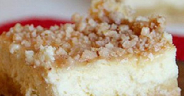 Mom's Cheesecake Cookie Bars