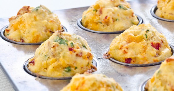 Sun-Dried Tomato Cornbread Muffins