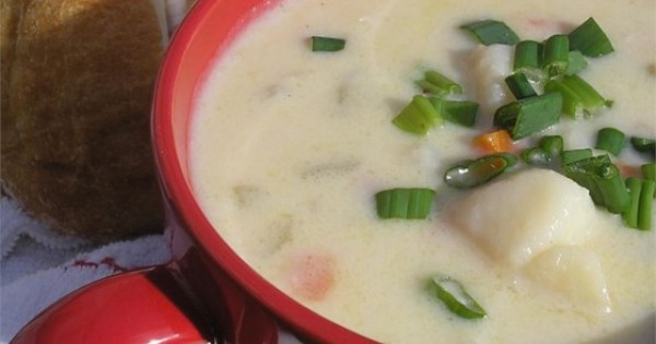 Delicious Ham and Potato Soup