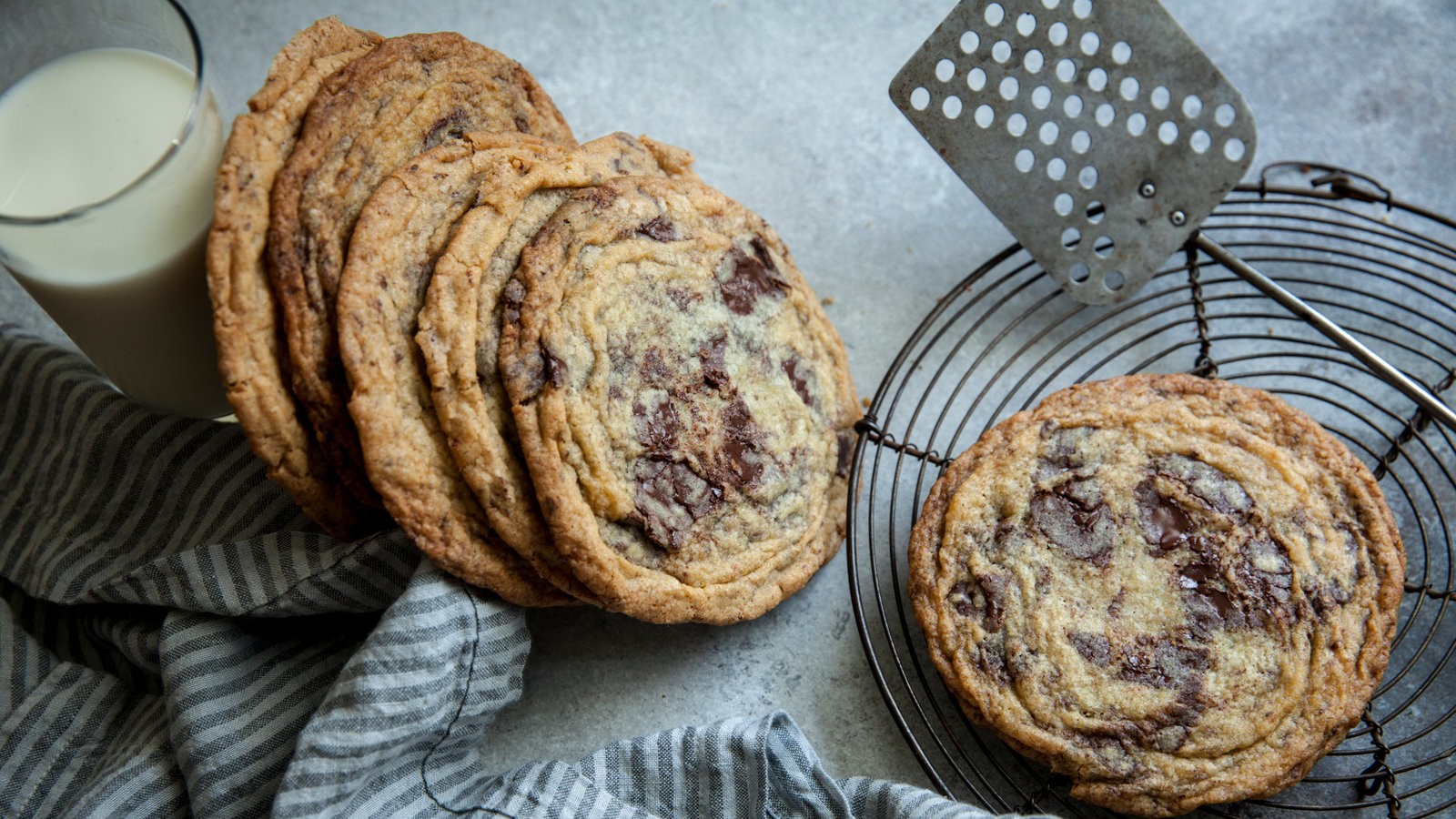 Giant Crinkled Chocolate Chip Cookies-image