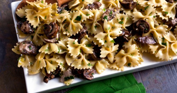 Pasta With Mushrooms and Gremolata