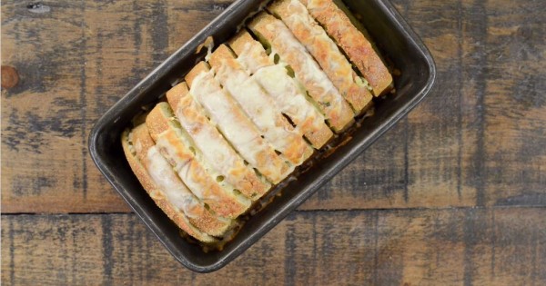 Pull-Apart Garlic Bread