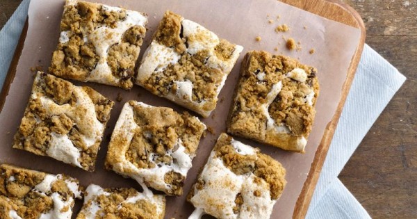 3-Ingredient Gooey S’mores Bars