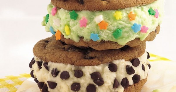 Cookie Ice Cream Sandwiches