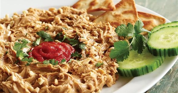 Spicy Sriracha Peanut Dip