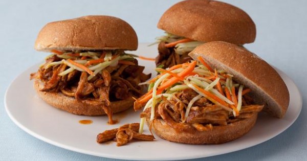 Quick Pulled Pork Sandwiches