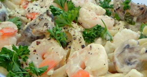 Shrimp Fettuccine Alfredo