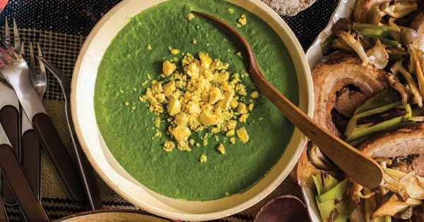 Finnish Creamed Spinach With Crumbled Egg Yolks