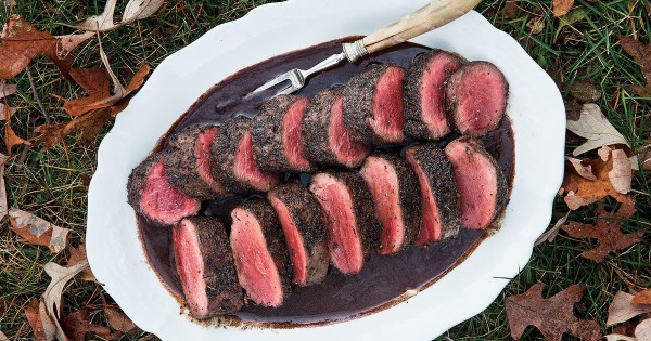 Spice-Rubbed Venison Loin with Red Wine Sauce