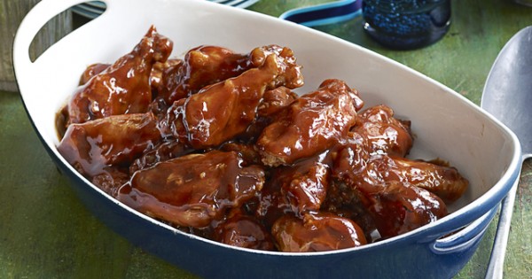 Saucy Slow-Cooker Wings