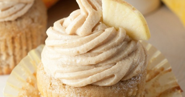 Apple Cider Cupcakes and Brown Sugar Cinnamon Buttercream