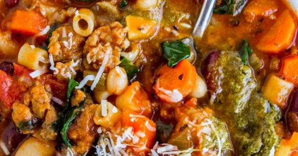 Slow Cooker Minestrone Soup with Italian Sausage and Pesto