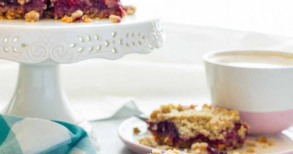 Mixed Berry Crumble Bars